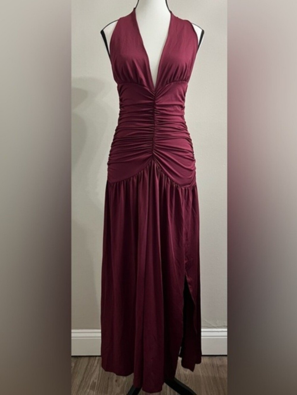 Burgundy Plum Sleeveless V Neck Backless Maxi Dress - NWOT - Picture 4 of 7